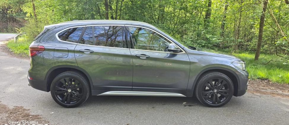 BMW X1 cena 99000 przebieg: 70000, rok produkcji 2018 z Narol małe 211